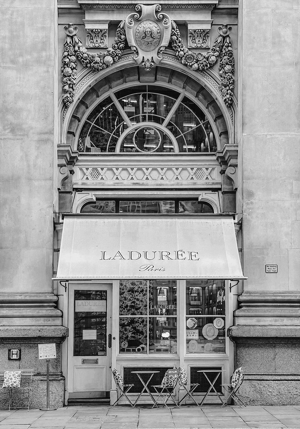 Ladurée Paris Konditorei Schwarz-Weiß-Poster