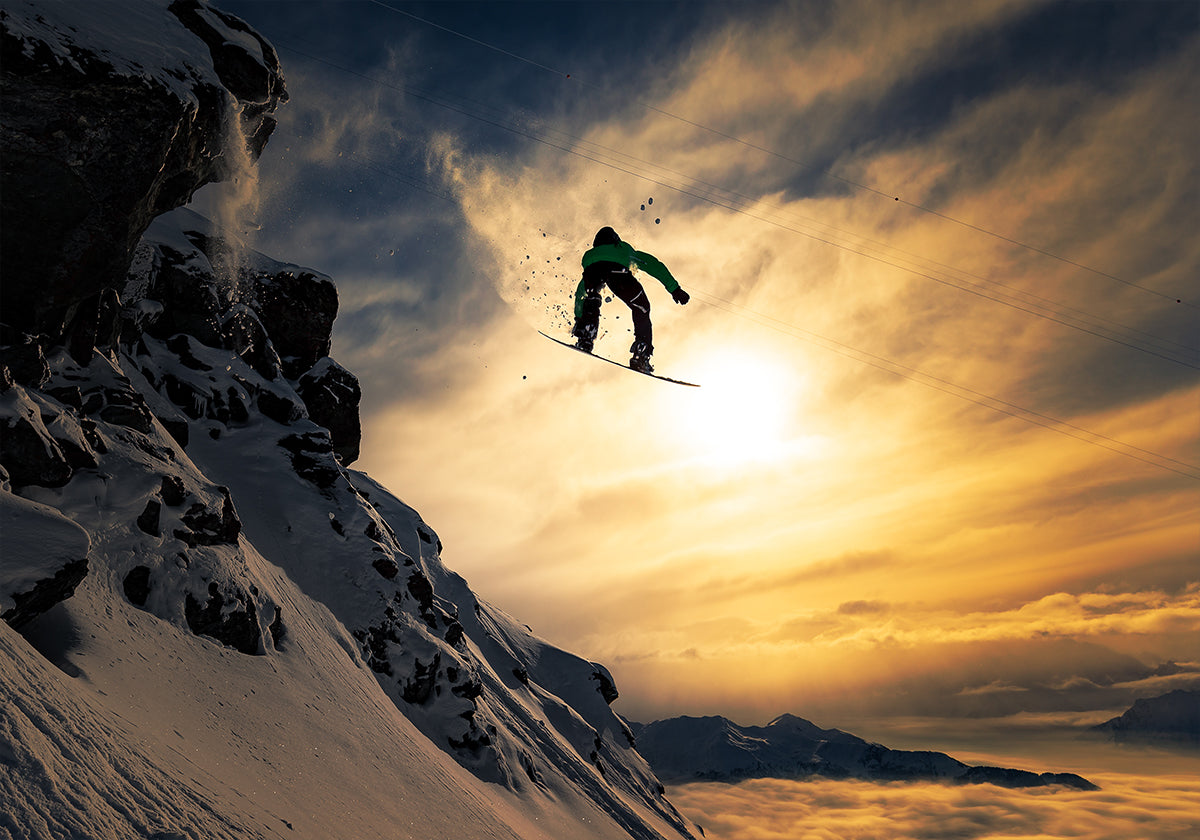 Snowboard-Poster bei Sonnenuntergang