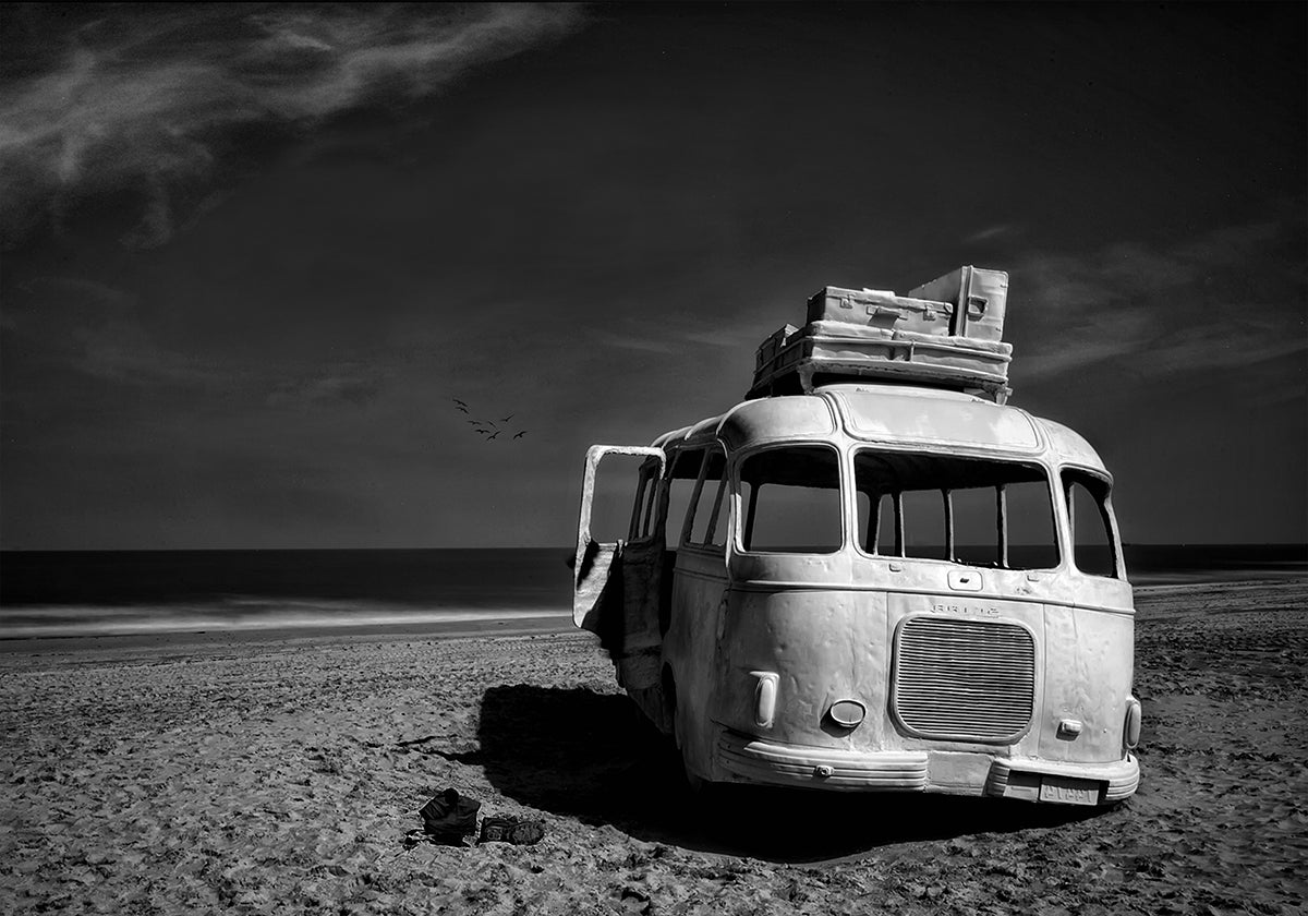 Poster „Gestrandeter Bus“.