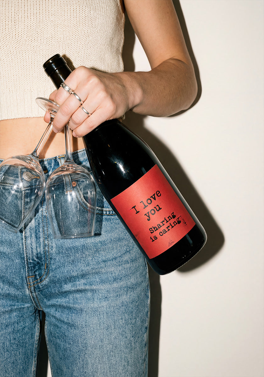 Love and a Bottle of Wine (NEW) - Posterbox