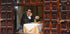 Lonely Man Dinner in Madrid's Latin Quarter Plakat - Posterbox