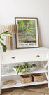 Claude Monet - Bridge Over a Pond of Water Lilies Plakat - Posterbox.dk