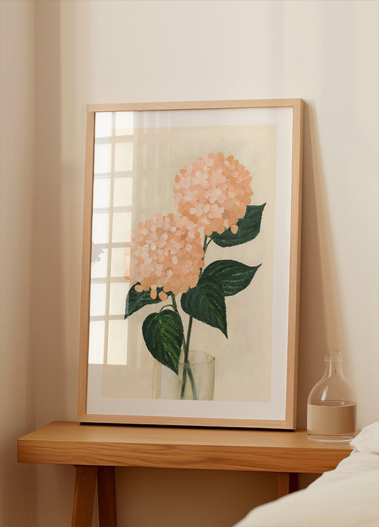 Korallenhortensien in einer Vase
