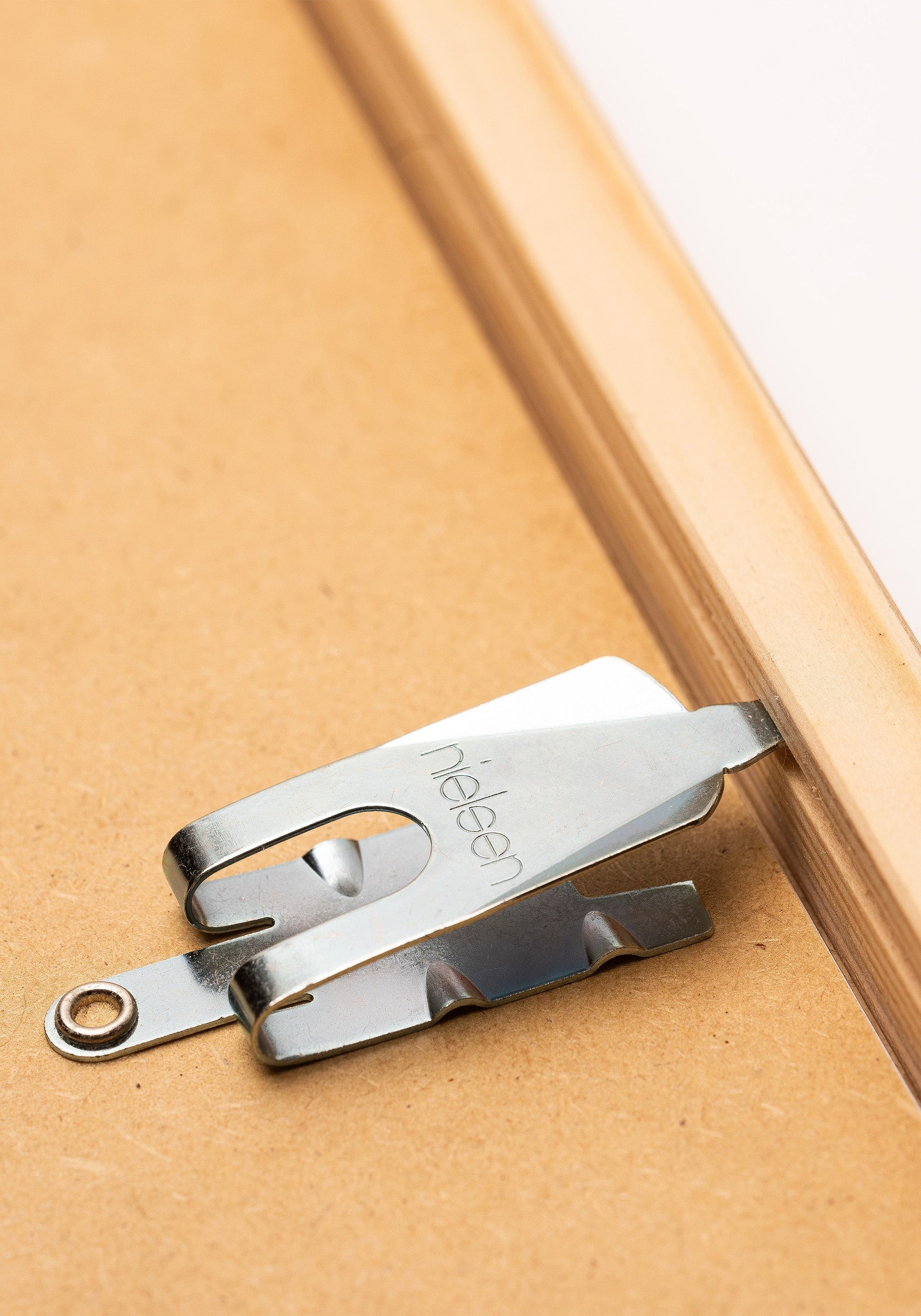 Premium Wood frame Nielsen Dark Oak - Posterbox