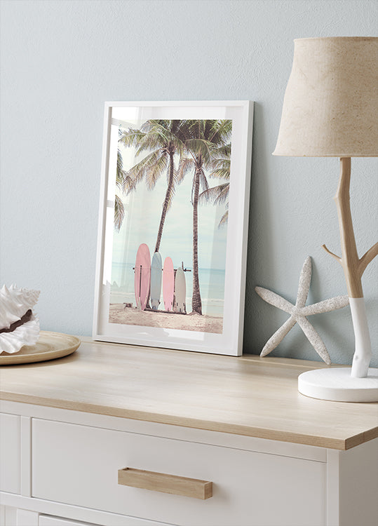 Surfboards Under Palm Trees Plakat - Posterbox.dk
