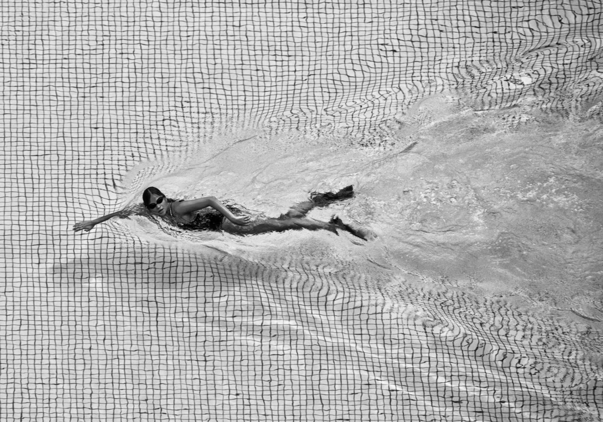 Dynamischer Poolschwimmer